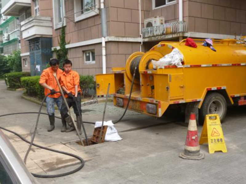 贵阳厕所疏通_通马桶_下水道疏通化粪池清理公司电话