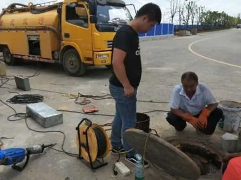 贵阳管道疏通、下水道疏通、环卫车清理化粪池等服务