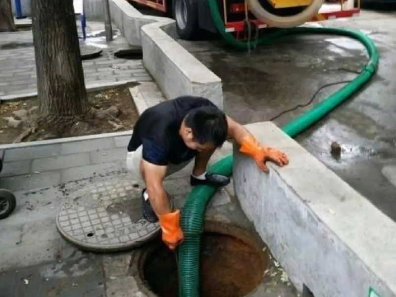 贵阳专业管道疏通、管道维修、管道清洗，全市24小时