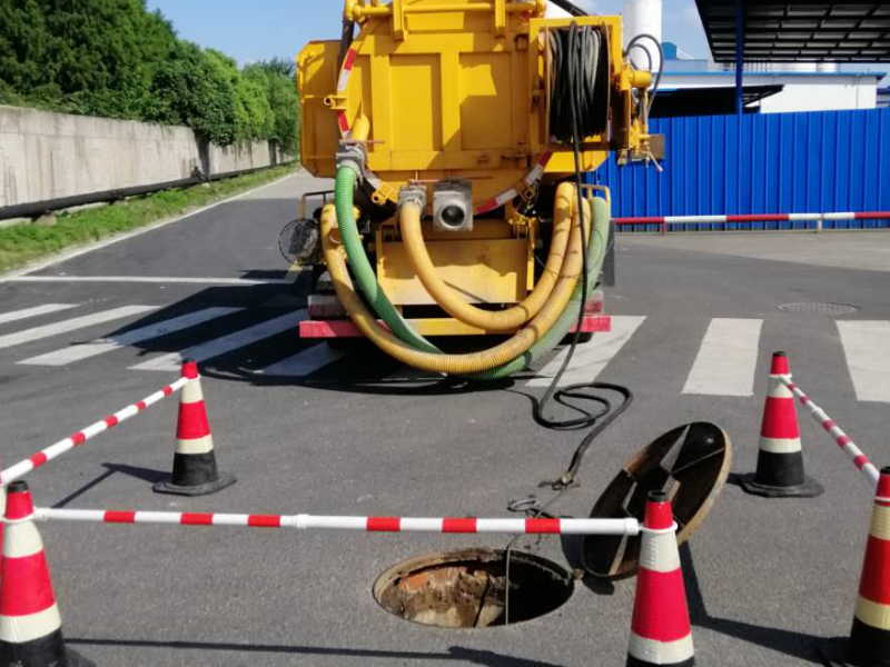 贵阳管道疏通 隔油池清理 抽粪吸污 高压清洗管道