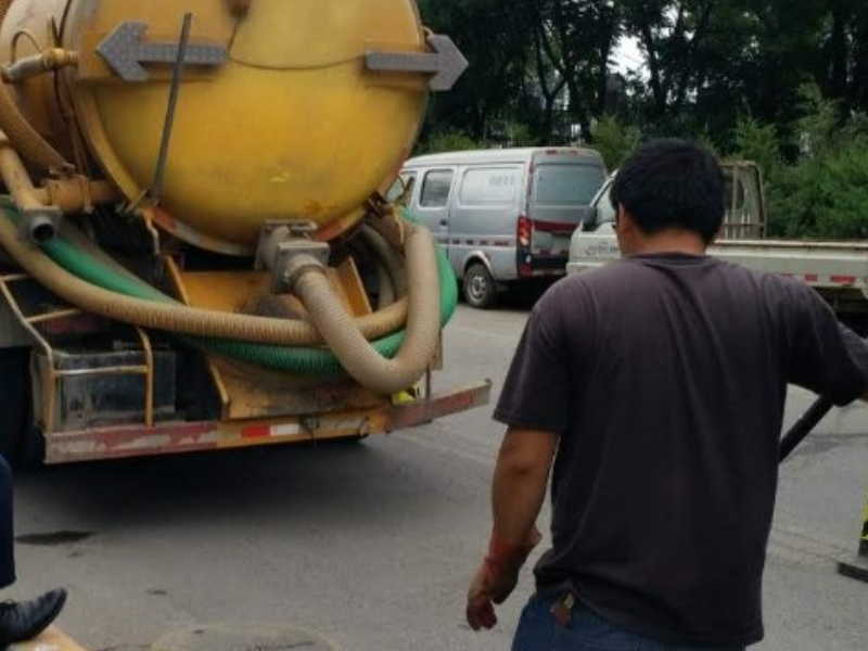 贵阳管道高压清洗 化粪池清理,抽粪抽污水管道疏通等
