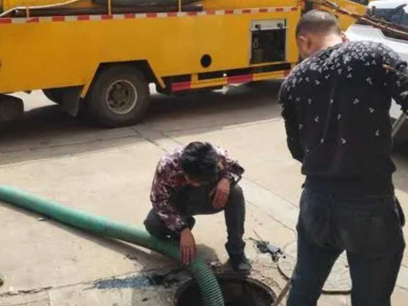 贵阳老师傅专业疏通、下水道疏通管道疏通24小时服务