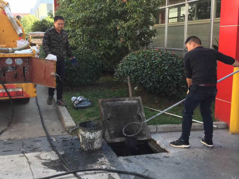 贵阳管道疏通 厕所疏通 马桶疏通 水电安装维修