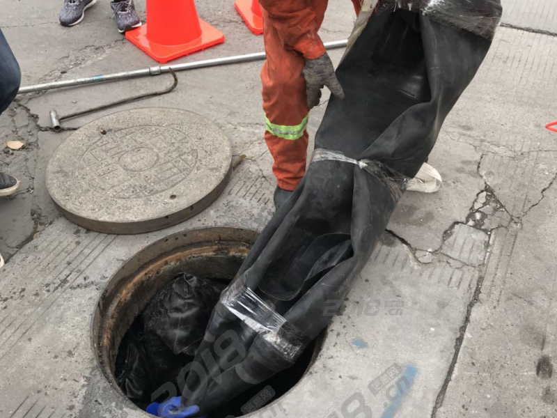 【贵阳马桶疏通、水管维修、更换电闸、质量好效率高】